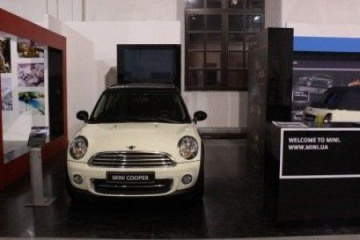 Mini стал частью украинской моды BMW Всё о MINI COOPER Все MINI