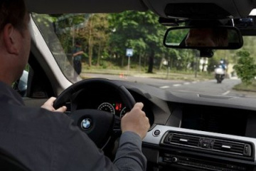 BMW презентовала новую систему безопасности BMW Мир BMW BMW AG
