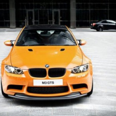 BMW M3 GTS против M3