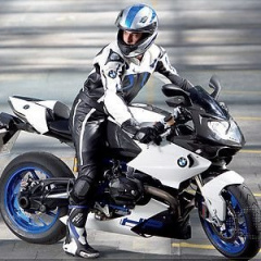 BMW Motorrad собирает друзей