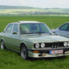 BMW 5 серия E12