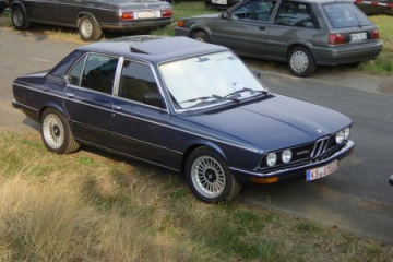 4 дв. седан 525 150 / 5800 4МКПП с 1974 по 1981 BMW 5 серия E12