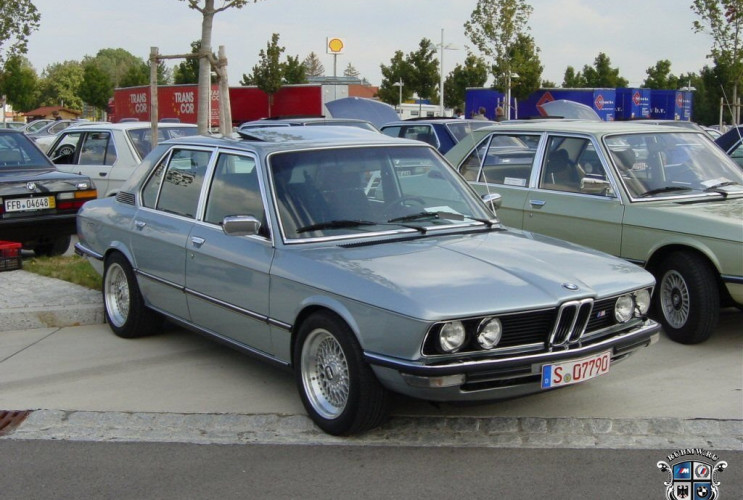 Как заказать уникальную курсовую работу по автомобильной промышленности BMW 5 серия E12