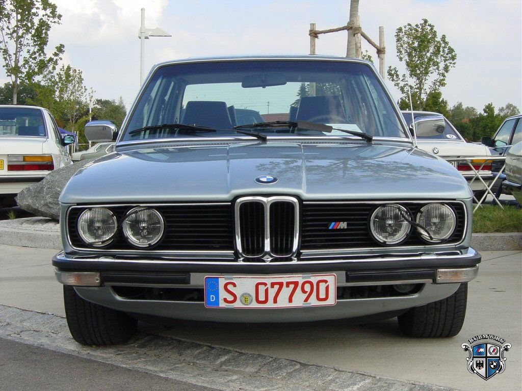 BMW 5 серия E12