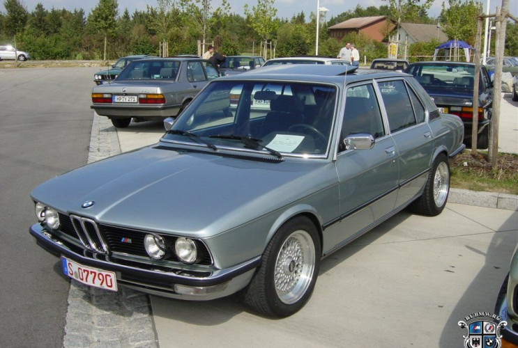 Как заказать уникальную курсовую работу по автомобильной промышленности BMW 5 серия E12