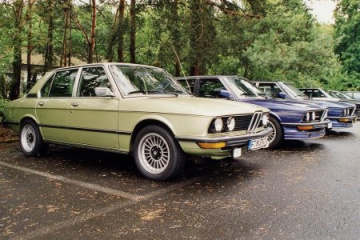 4 дв. седан 528i  184 / 5800 4МКПП с 1977 по 1981 BMW 5 серия E12