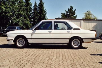 Расположение VIN кодов на BMW BMW 5 серия E12