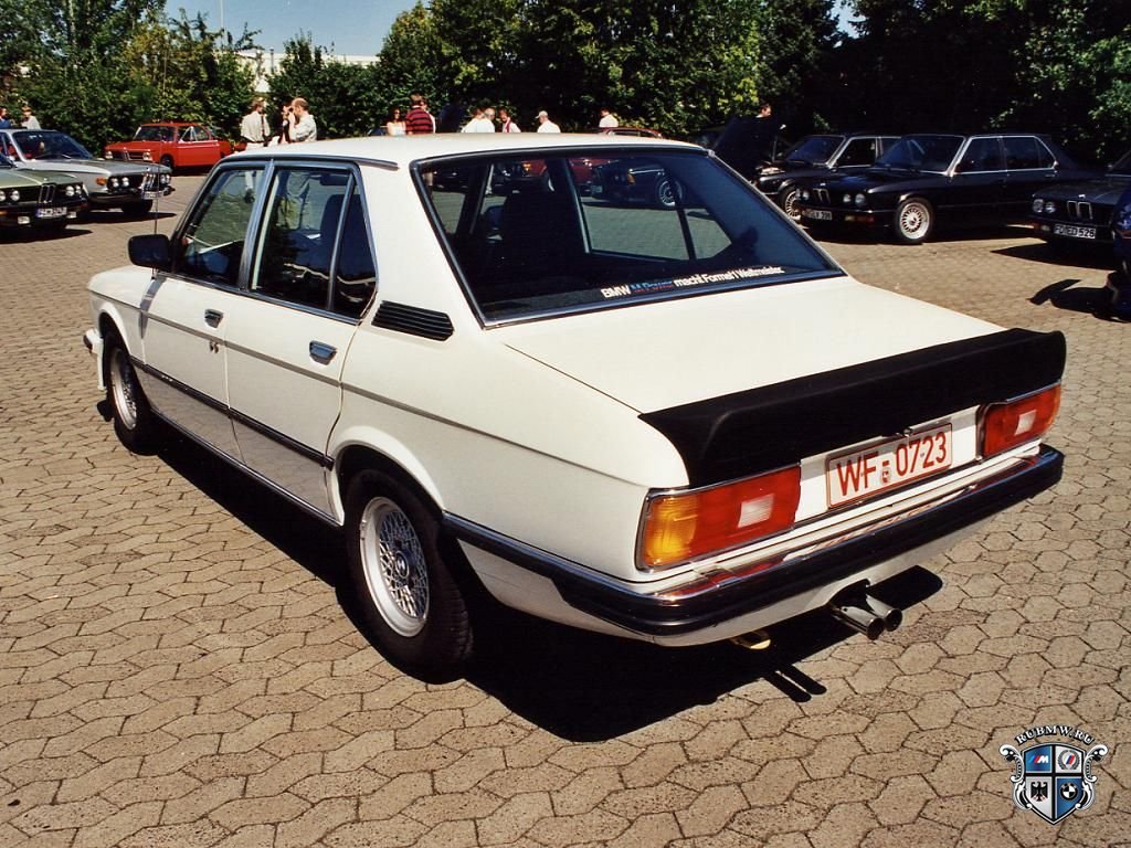 BMW 5 серия E12