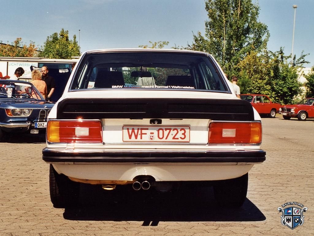 BMW 5 серия E12