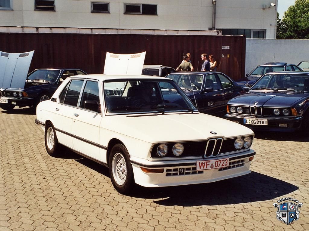 BMW 5 серия E12