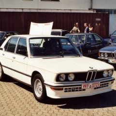 BMW 5 серия E12