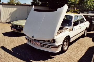 4 дв. седан 528i  184 / 5800 4МКПП с 1977 по 1981 BMW 5 серия E12