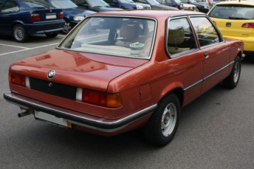 2 дв. седан 316 90 / 5500 4МКПП с 1980 по 1983 BMW 3 серия E21