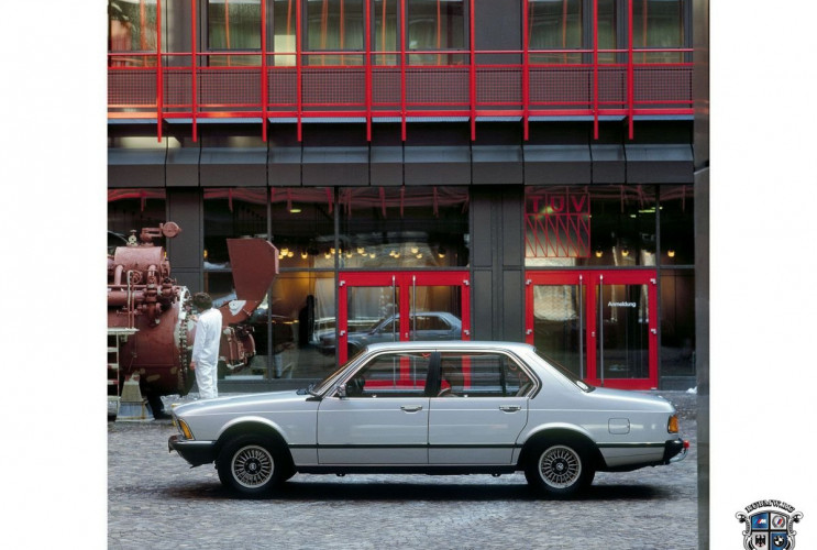 Как заказать уникальную курсовую работу по автомобильной промышленности BMW 7 серия E23