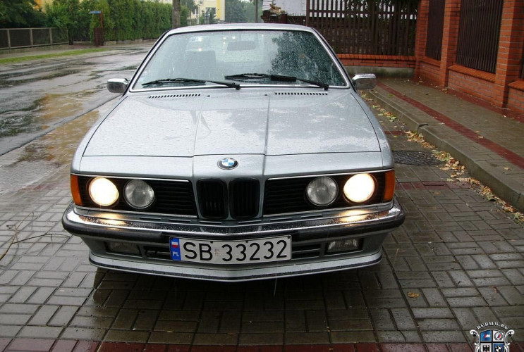 Как заказать уникальную курсовую работу по автомобильной промышленности BMW 6 серия E24