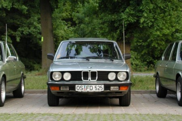 4 дв. седан 535i  218 / 5500 5МКПП с 1985 по 1988 BMW 5 серия E28