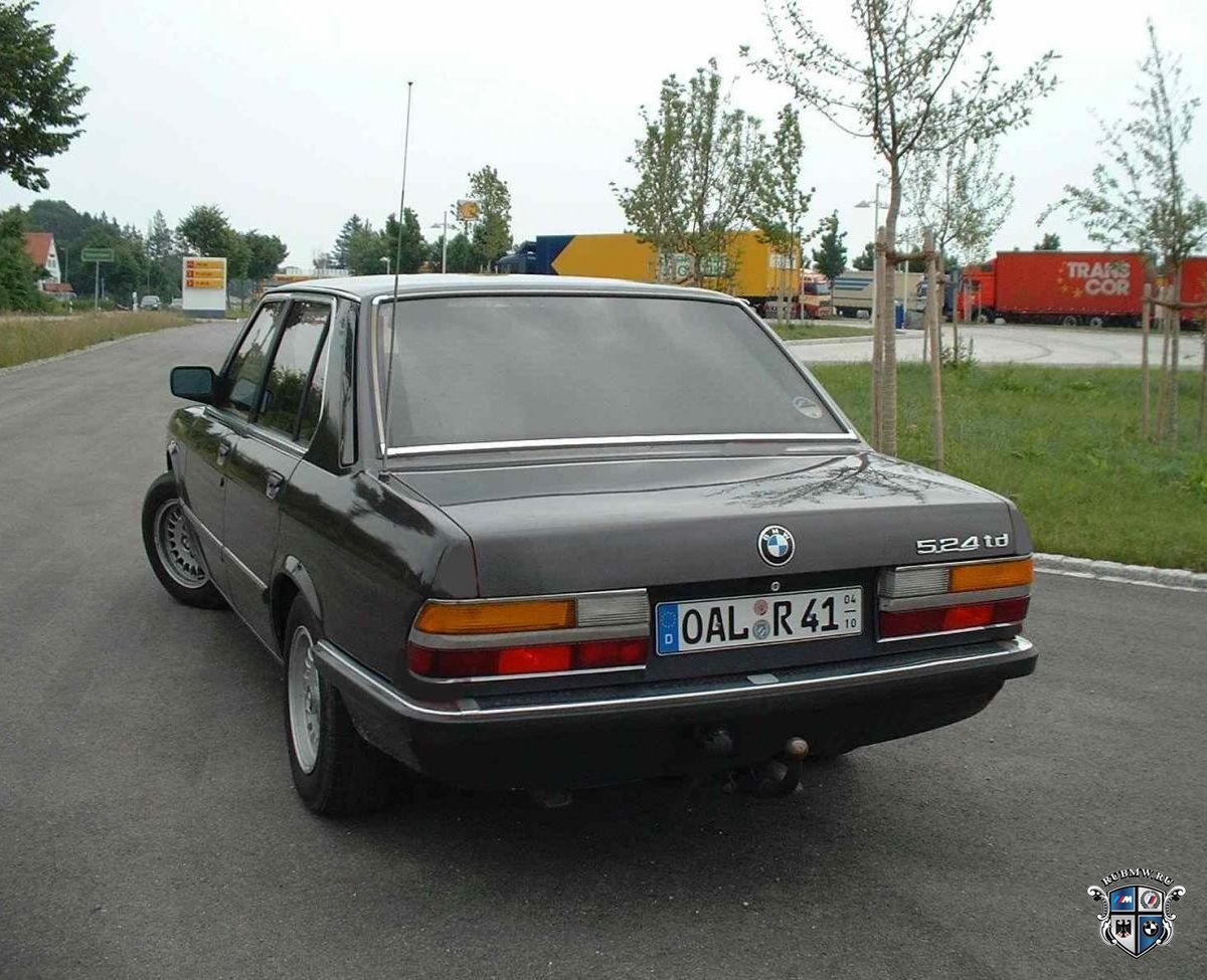 BMW 5 серия E28