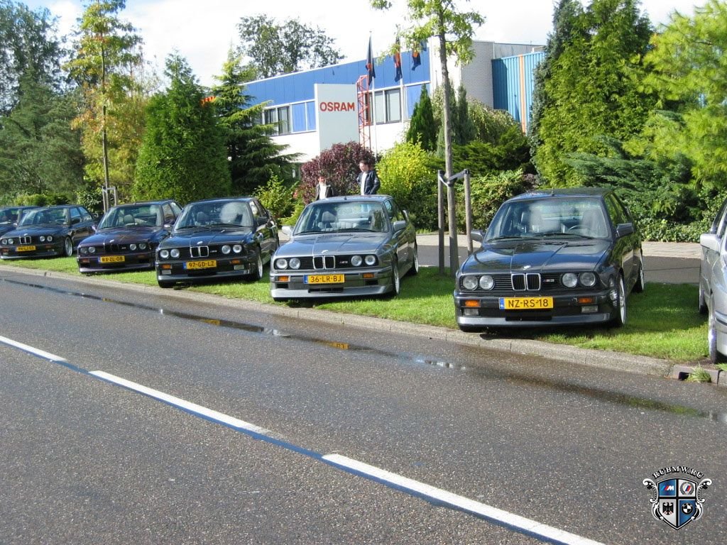 BMW 3 серия E30