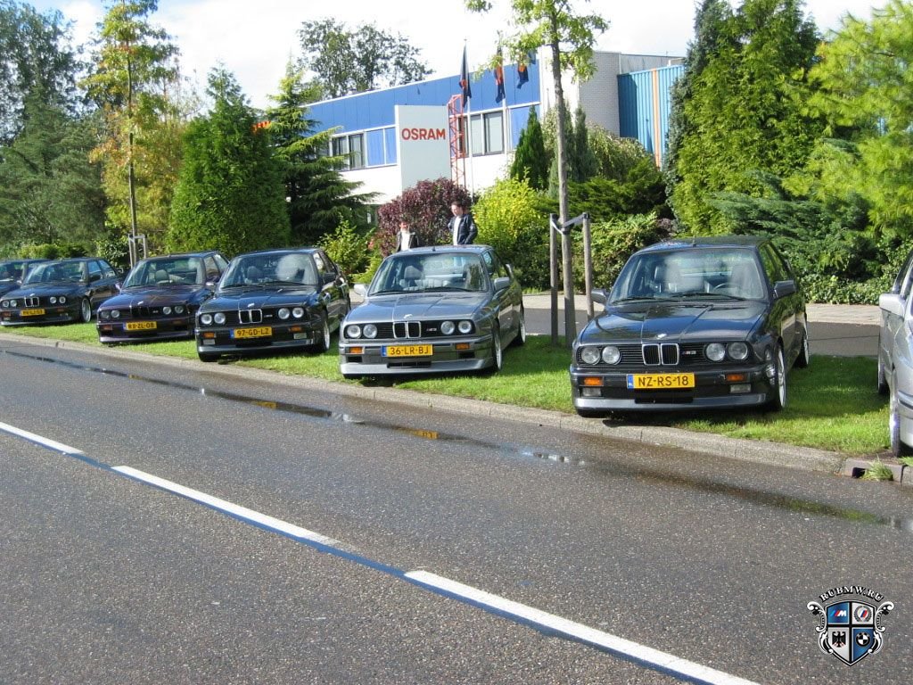 BMW 3 серия E30