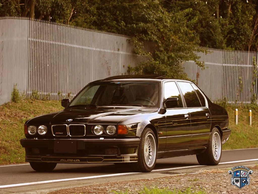 BMW 7 серия E32