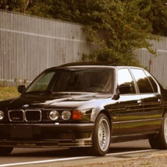 BMW 7 серия E32