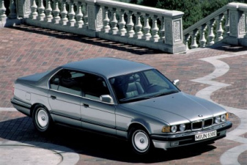 Проверка уровней жидкостей в BMW BMW 7 серия E32