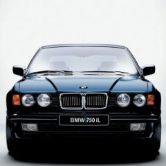 BMW 7 серия E32