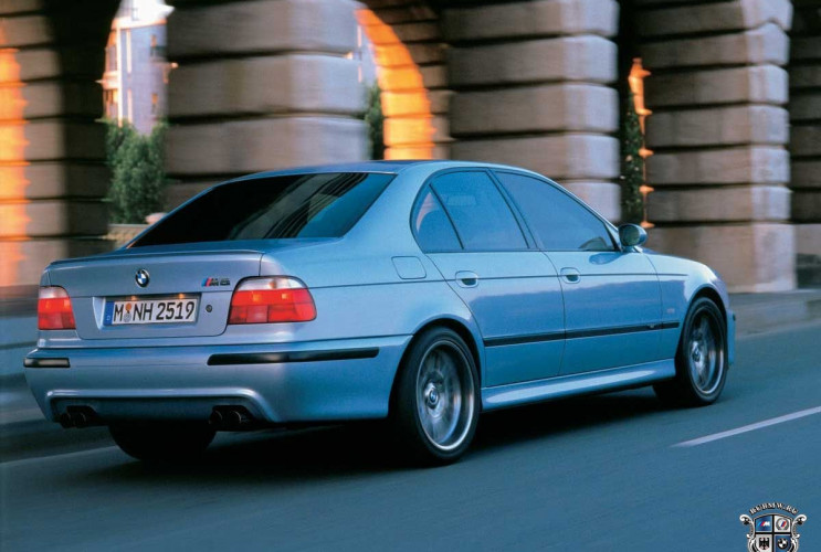 Как заказать уникальную курсовую работу по автомобильной промышленности BMW 5 серия E39