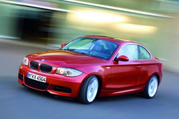 Проверка состояния, замена щеток и регулировка угла стеклоочистителей :: BMW :: 1 серия :: E81/E88 Проверка состояния, замена щеток и регулировка угла стеклоочистителей BMW 1 серия E81/E88