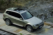 BMW X3 2.0TD 2008г. при уске двигателя не гаснет 4х4 аирбэг и ручник