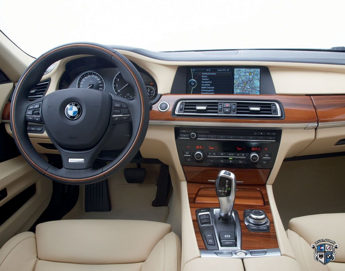 BMW 7 серия F01-F02