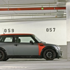 MINI Cooper S R53 получил новый облик