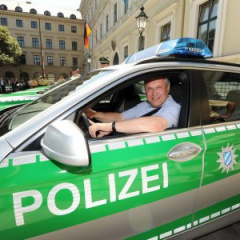 Полиция Германии получила новенькие автомобили