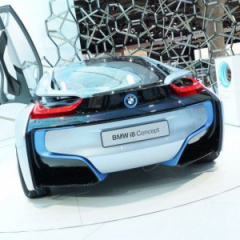 Концепт BMW i8 поступит в серию в 2013