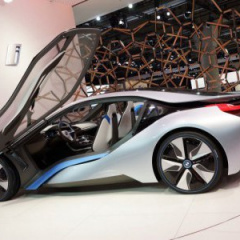 Концепт BMW i8 поступит в серию в 2013