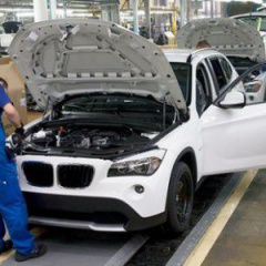 BMW планирует построить новый завод в России