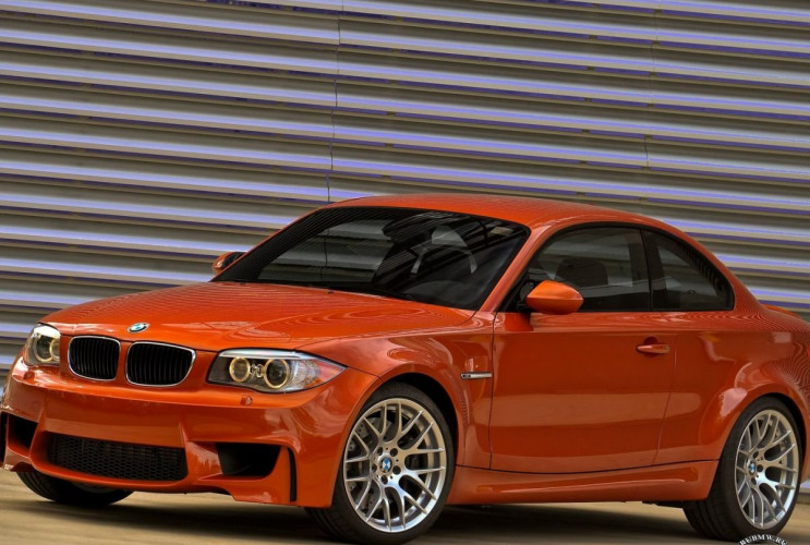 Как заказать уникальную курсовую работу по автомобильной промышленности BMW 1 серия E81/E88