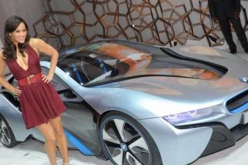 Пола Пэттон появилась на демонстрации BMW i3 и i8 BMW BMW i Все BMW i