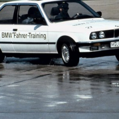 BMW 3 серия E30