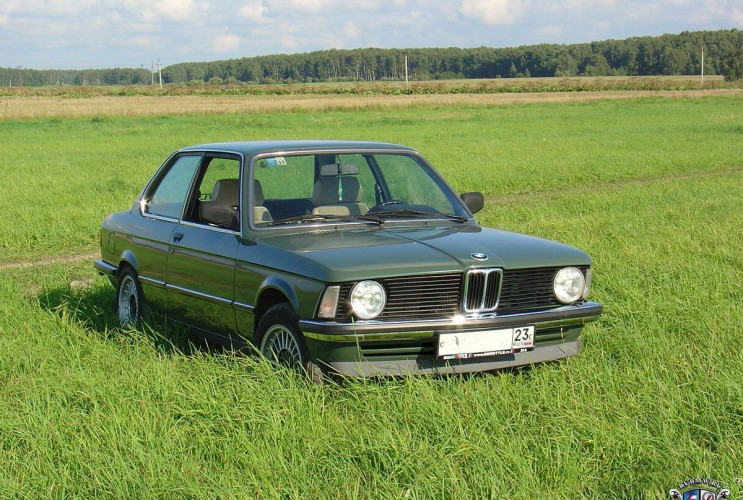 Как заказать уникальную курсовую работу по автомобильной промышленности BMW 3 серия E21