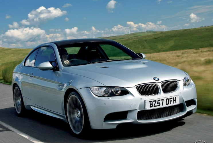 Как заказать уникальную курсовую работу по автомобильной промышленности BMW M серия Все BMW M