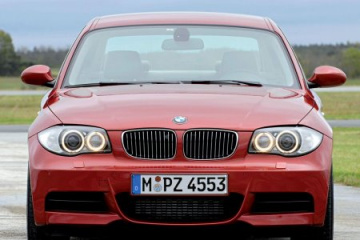 Замена тормозных колодок на Е81 BMW 1 серия E81/E88