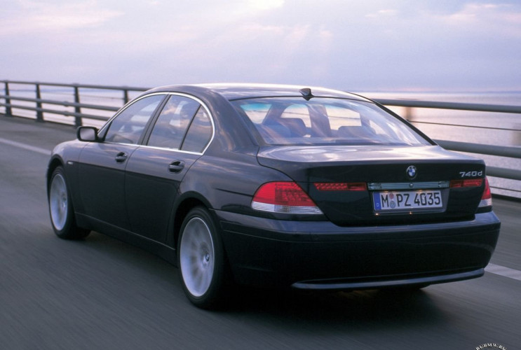 Как заказать уникальную курсовую работу по автомобильной промышленности BMW 7 серия E65-E66f