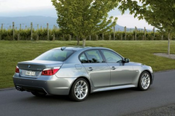 BMW M5 - прогрев резины BMW 5 серия E60-E61