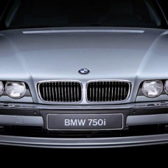 BMW 7 серия E38