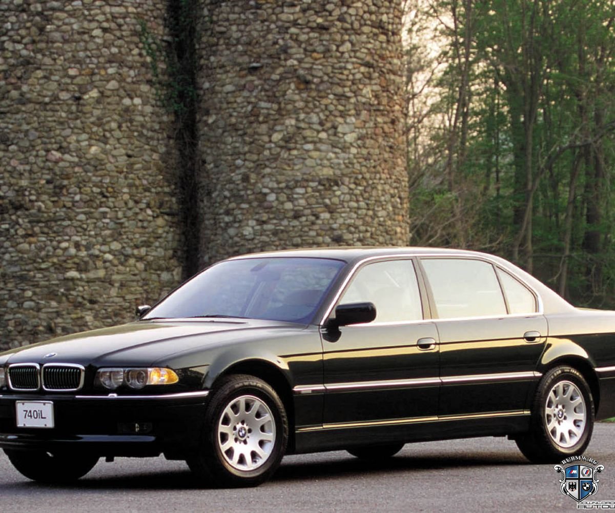 BMW 7 серия E38