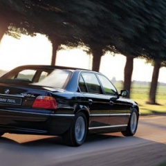 BMW 7 серия E38