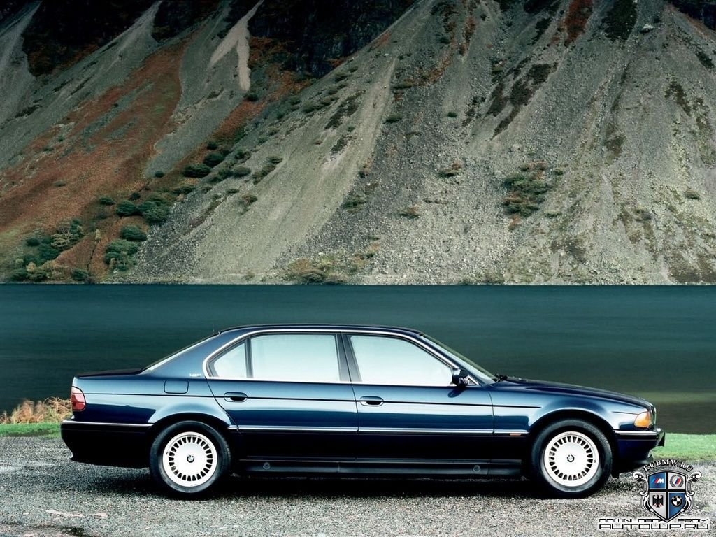 BMW 7 серия E38