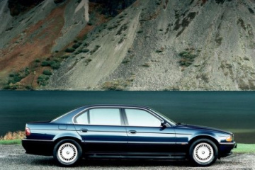 Символы девяностых. Обзор легенд. BMW E38 и Mercedes-Benz W140 BMW 7 серия E38