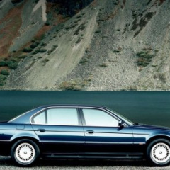 BMW 7 серия E38